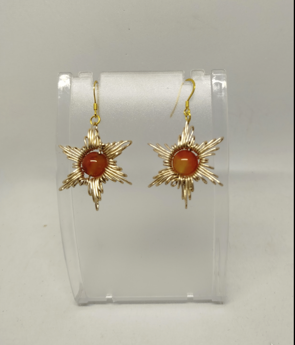 boucles d'oreilles en forme d'étoileet pierre jaspe orange