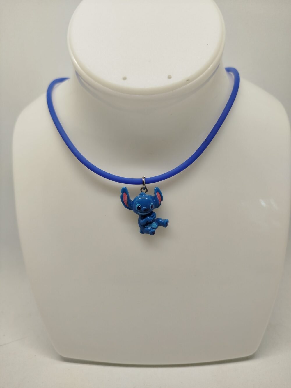 colliers enfant avec figurine stitch