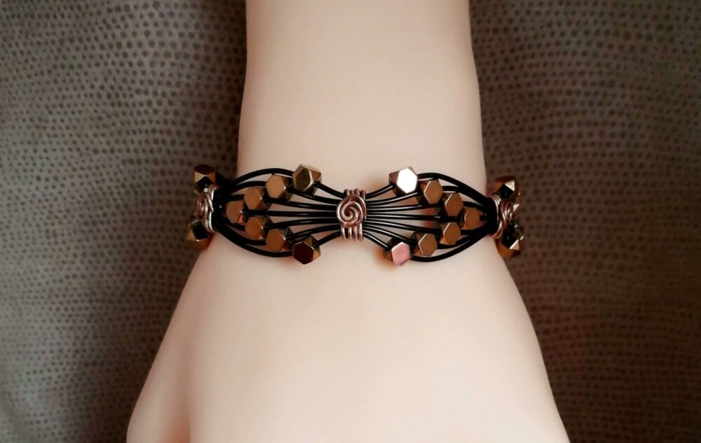 bracelet-hématites-fil-aluminium-tresse-