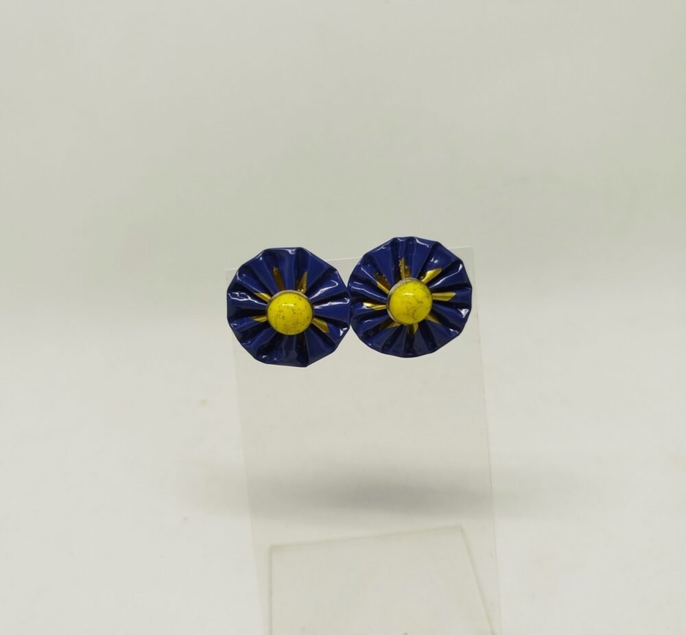 clous d'oreilles en capsules de café bleu foncé