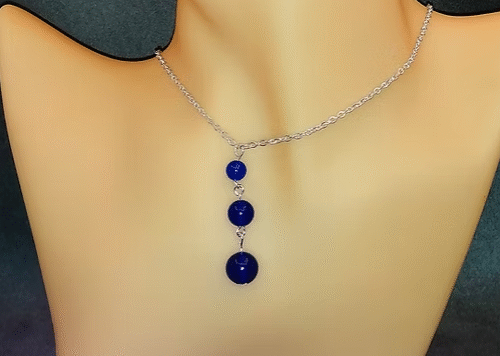 collier-calcedoine-bleu