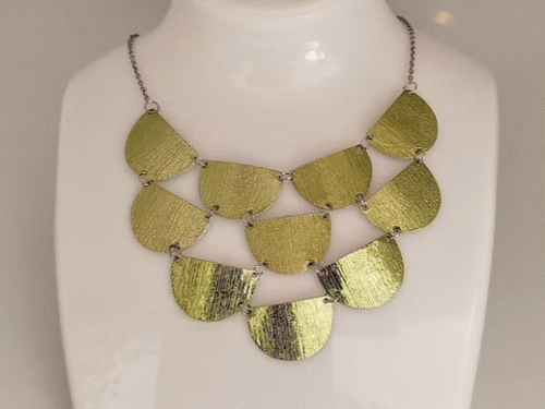 collier en morceaux de fil aluminium large vert pomme collier-en-morceaux-de-fil-aluminium-large-vert-pomme.