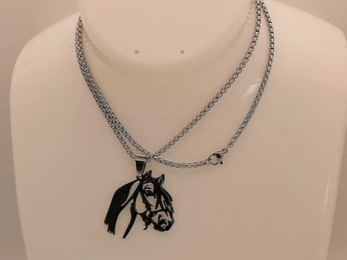 collier-pour-hommes-tete-de-cheval
