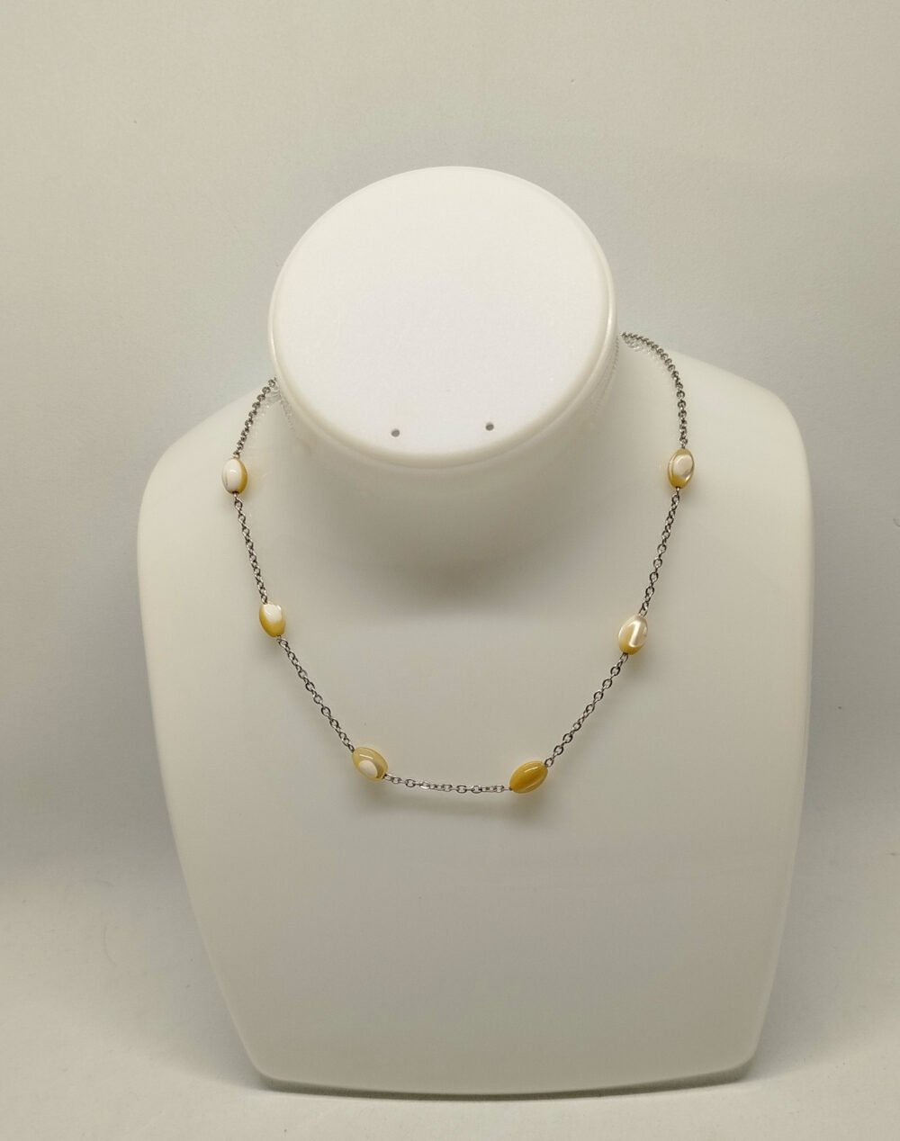 colliers-a-maillons-avec-petites-perles-d'eau-douce