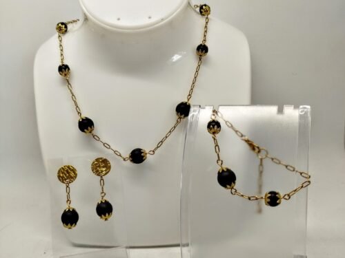 Parure en Pierres Naturelles Onyx et Pétales de Perles
