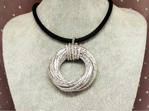 Collier Cyclone En Aluminium Argenté de 5cm