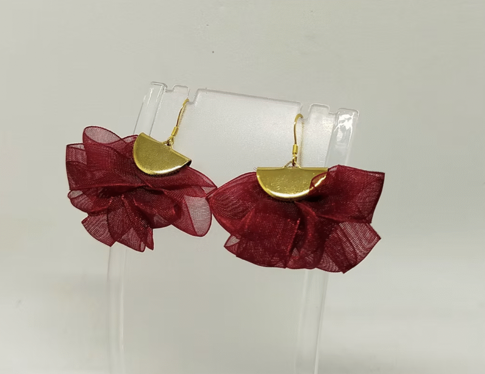 boucles d'oreilles en ruban organza rouge crochets dorés