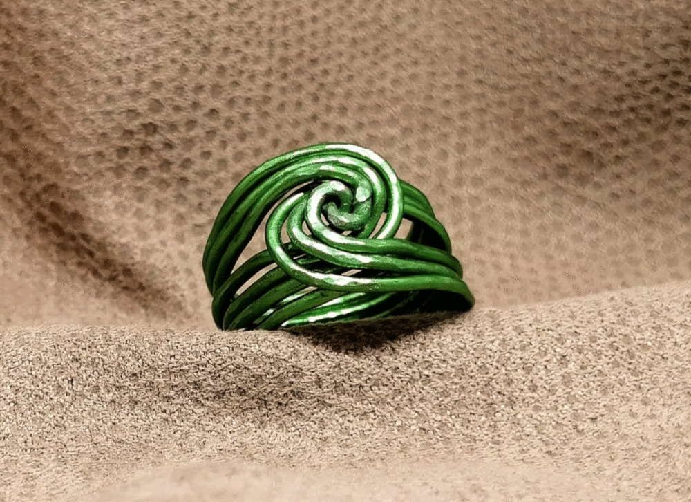 bague en fil aluminium verte