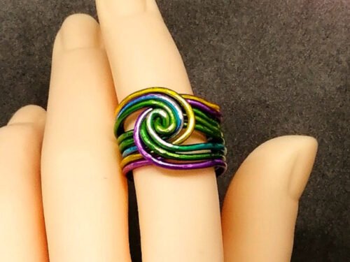 bague en fil aluminium multicolore