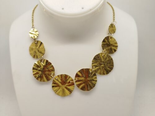 Collier Élégance et Originalité en fil aluminium doré