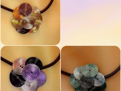 plusieurs colliers élégants en fil aluminium