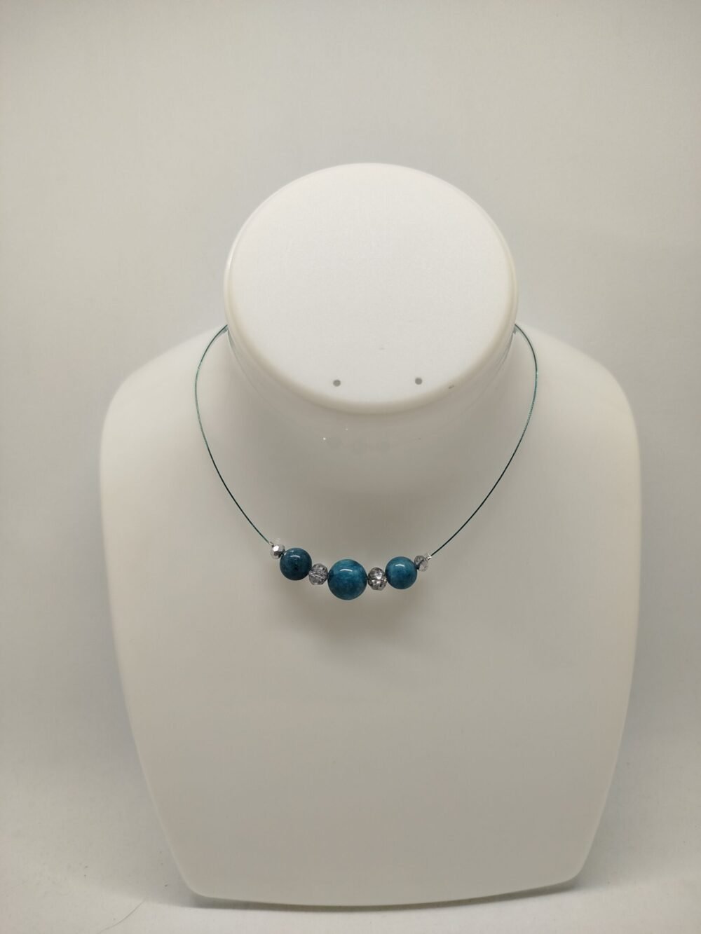 Collier aux Pierres Naturelles apatite