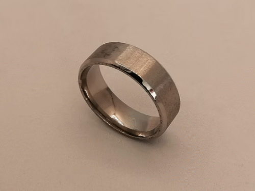bague-homme-en-acier-argente.