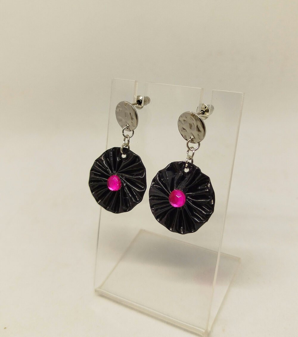 boucles d'oreilles en capsules de café noir avec petit strass au centre clous d'oreilles ronds en acier