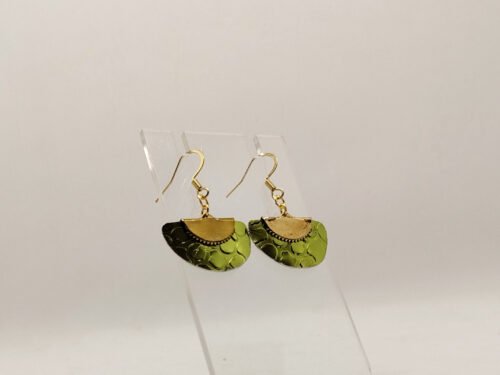 boucles d'oreilles en fil aluminium jaune motif crocodile
