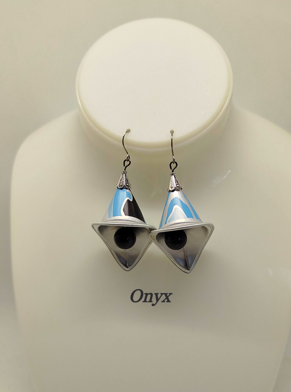 boucles d'oreilles en forme de clochette créées en capsules de café bleu clair crochets d'oreilles en acier