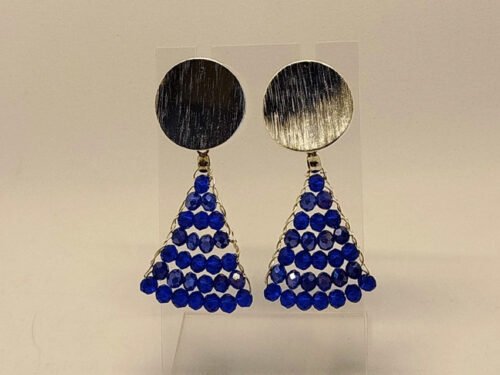 boucles d'oreilles femme bijou fait main avec des perles à facettes bleues et des petites franges en chaînes à maillons