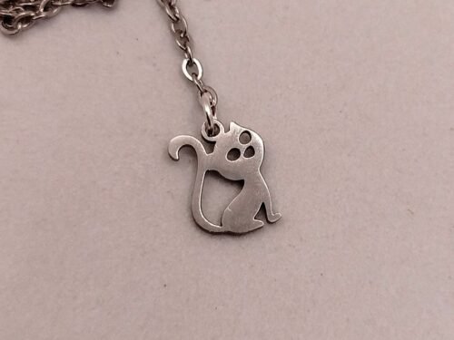 collier avec pendentif petit chat collier avec pendentif petit chat
