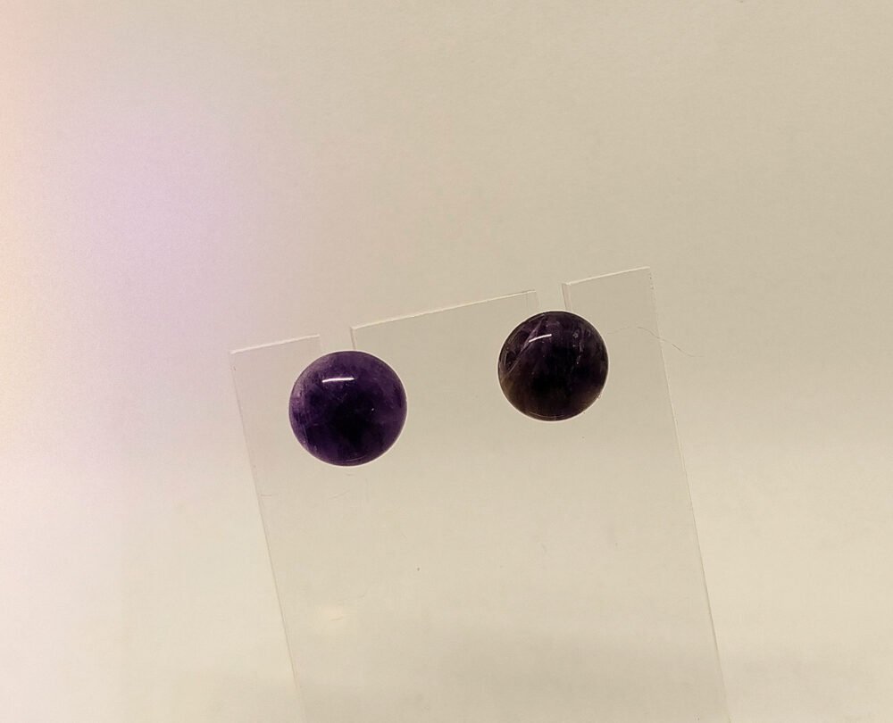 clous d'oreilles avec cabochon en pierre naturelle améthyste bijoux fait main