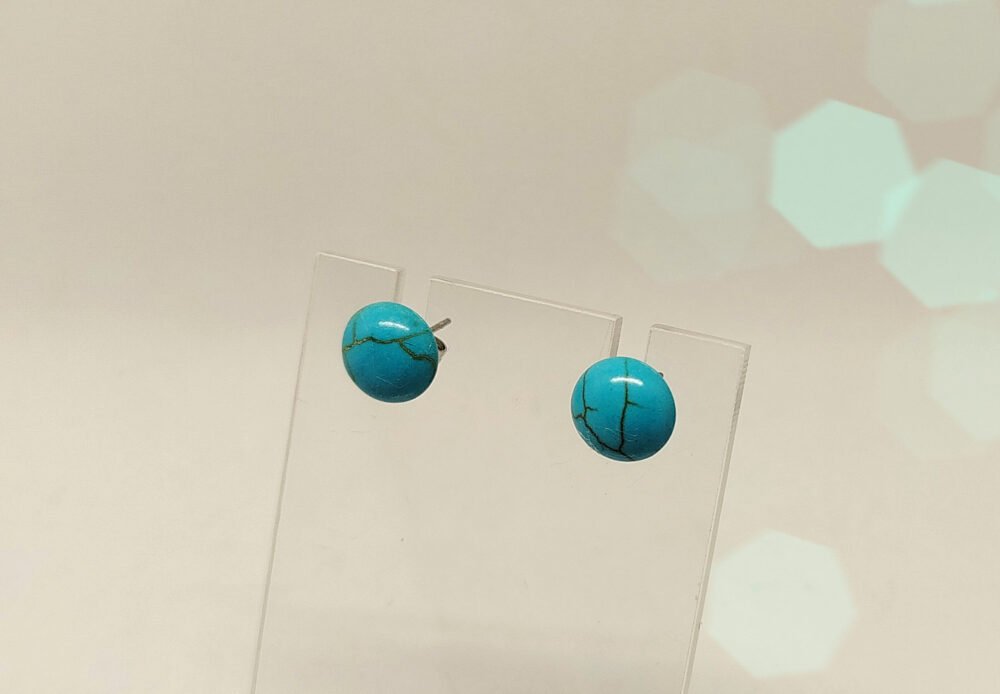 clous d'oreilles avec cabochon en pierre naturelle turquoise bijoux fait main