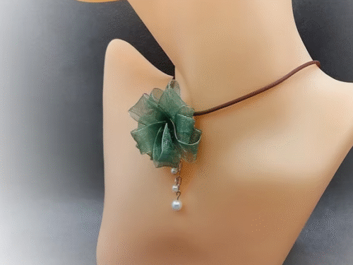 collier en organza vert Élégant collier ras de cou en ruban organza vert, a