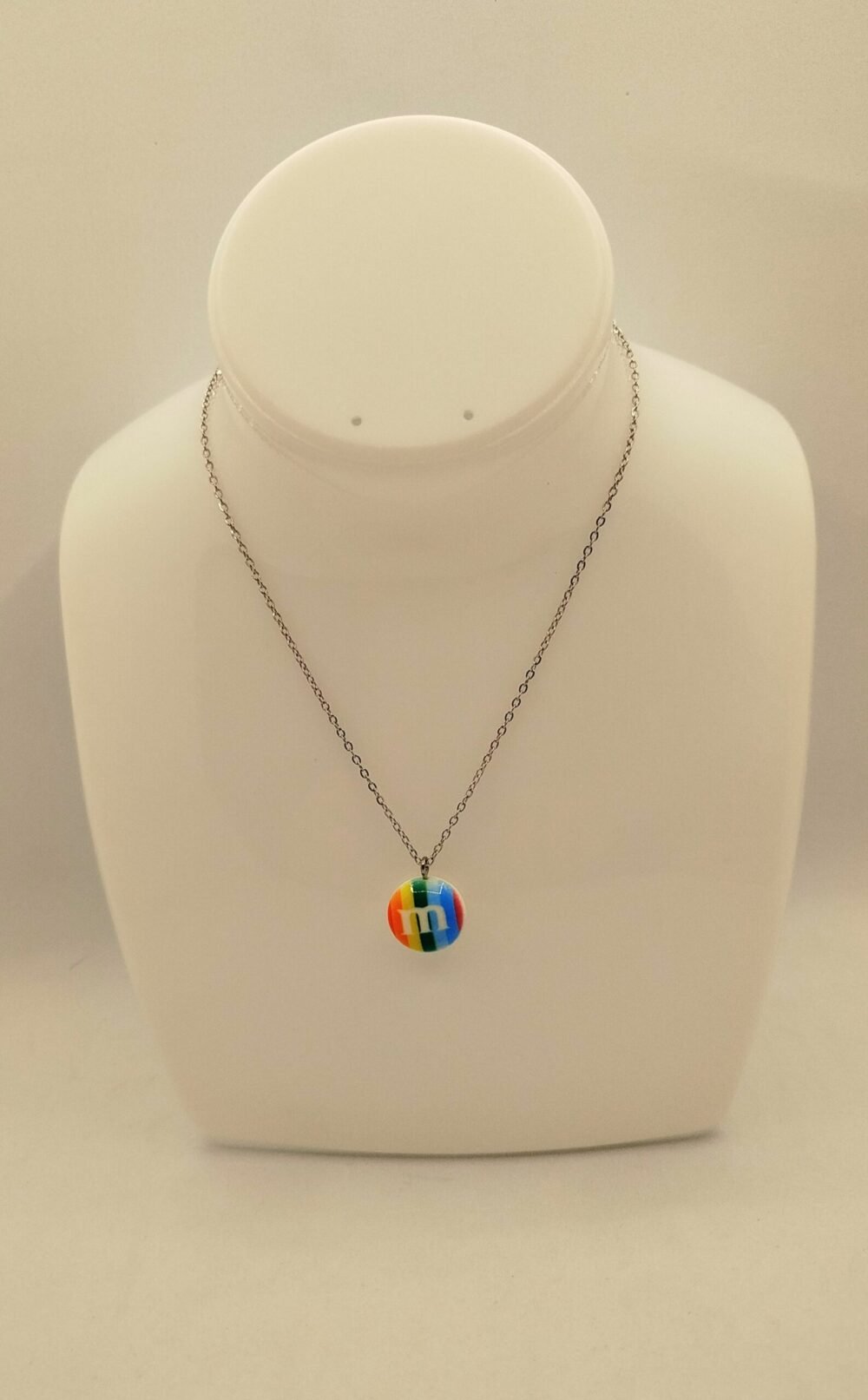 collier m&m's coloré bijou pour enfants fait mai