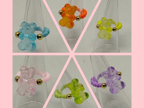 plusieurs modèles de bagues pour enfants en résine petits oursons bijoux tendance