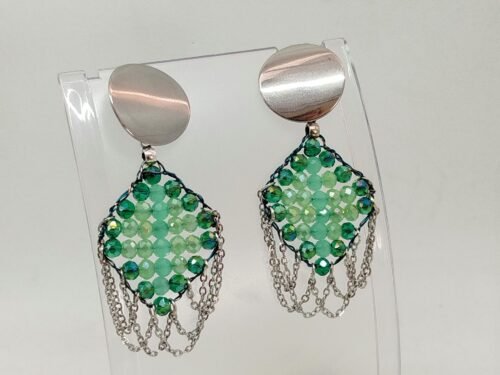 clous d'oreilles en acier boucles à perles à facettes vertes avec petites chaînes argentées