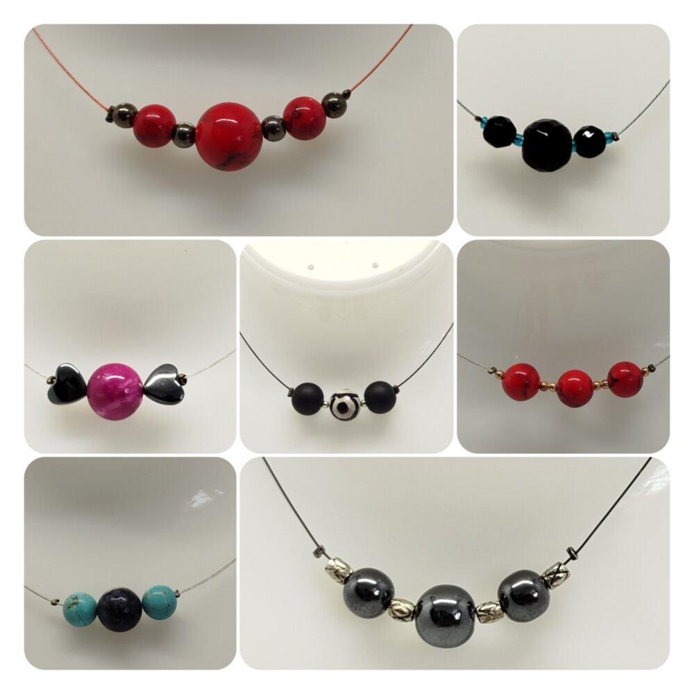 plusieurs superbes Colliers en Pierres Naturelles