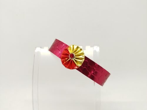 bracelet en fil aluminium large rouge avec capsule de café et strass