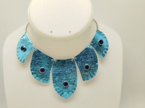 Ensemble Bleu Clair, collier