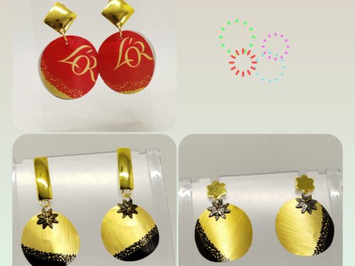 plusieurs boucles d'oreilles en pétales de capsules de café