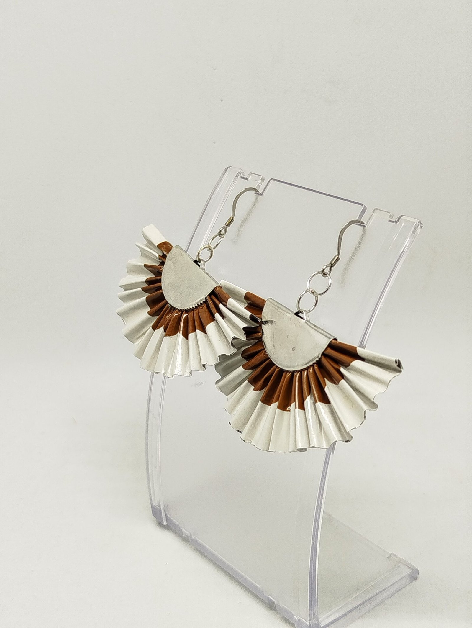 Boucles d'Oreilles Capsule Éventail marron et beige
