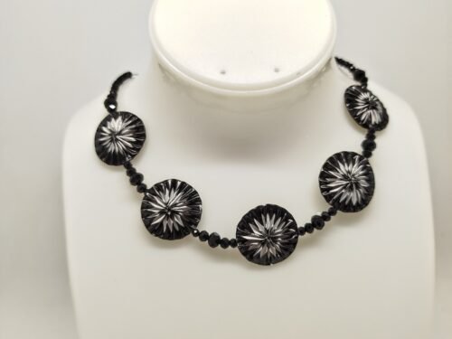 collier en capsules de café noir