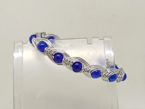 bracelet argenté et pierres calcédoine