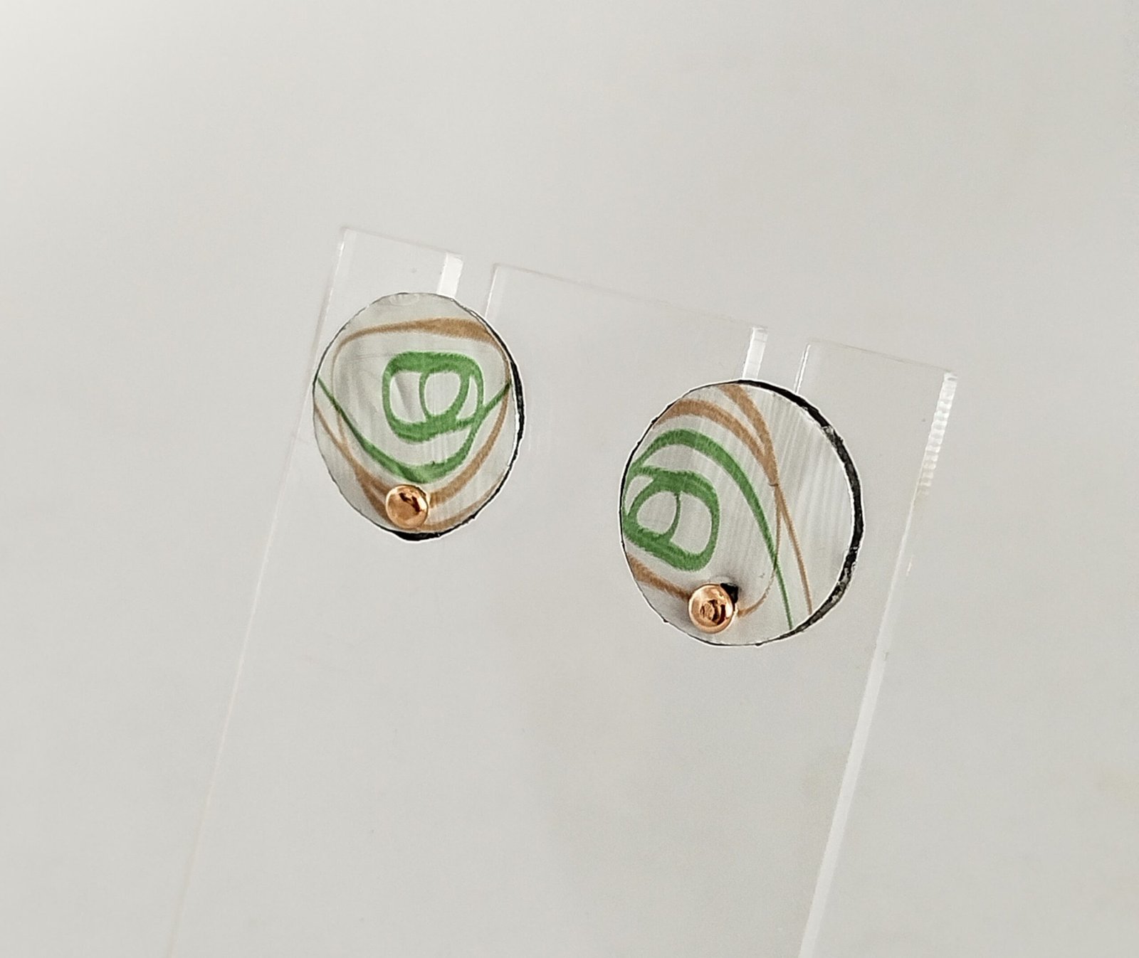 Clous d'oreilles en Capsules de Café beige doré