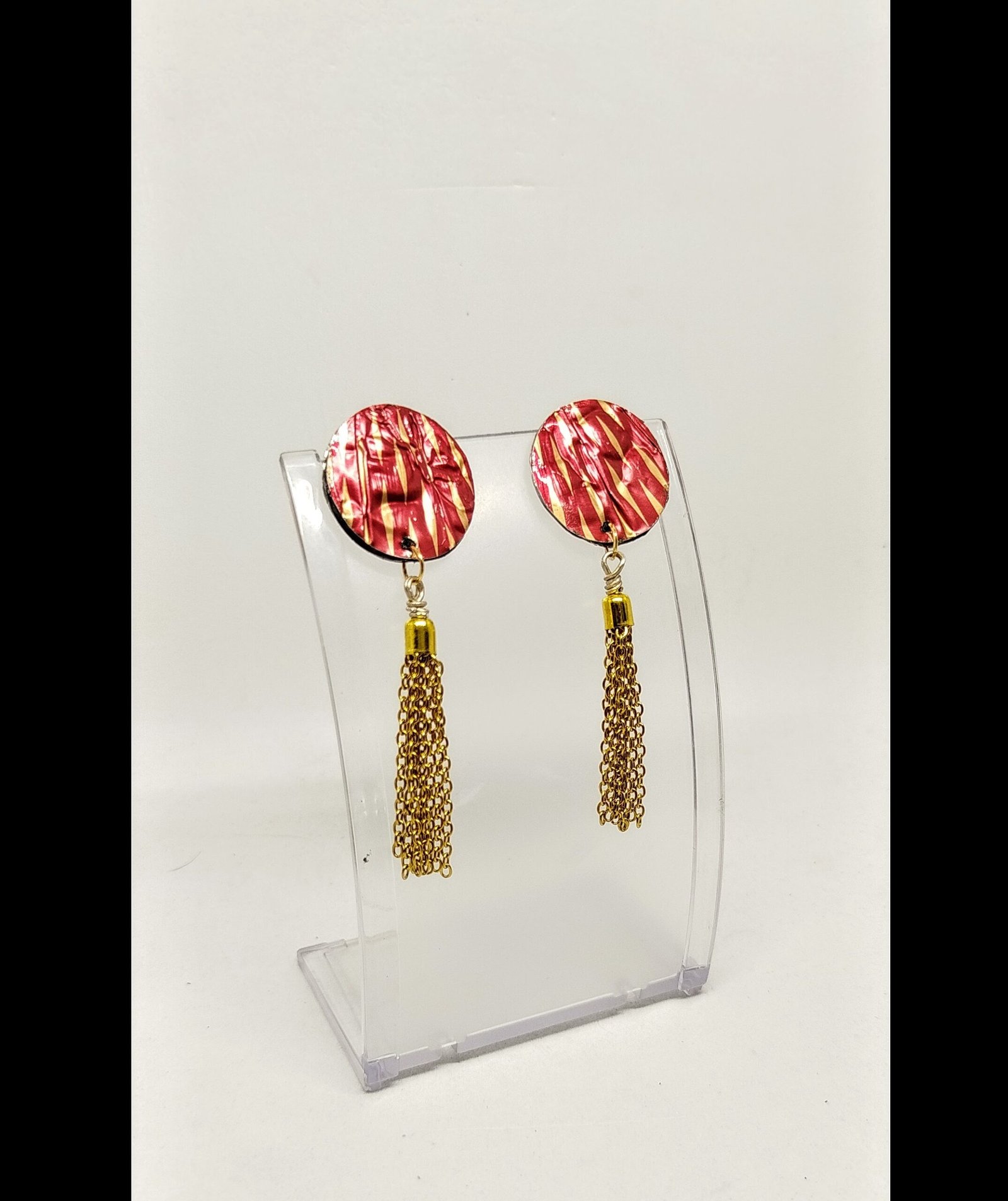 boucles d'oreilles en capsules nespresso rouge/doré et pompon chaîne doré