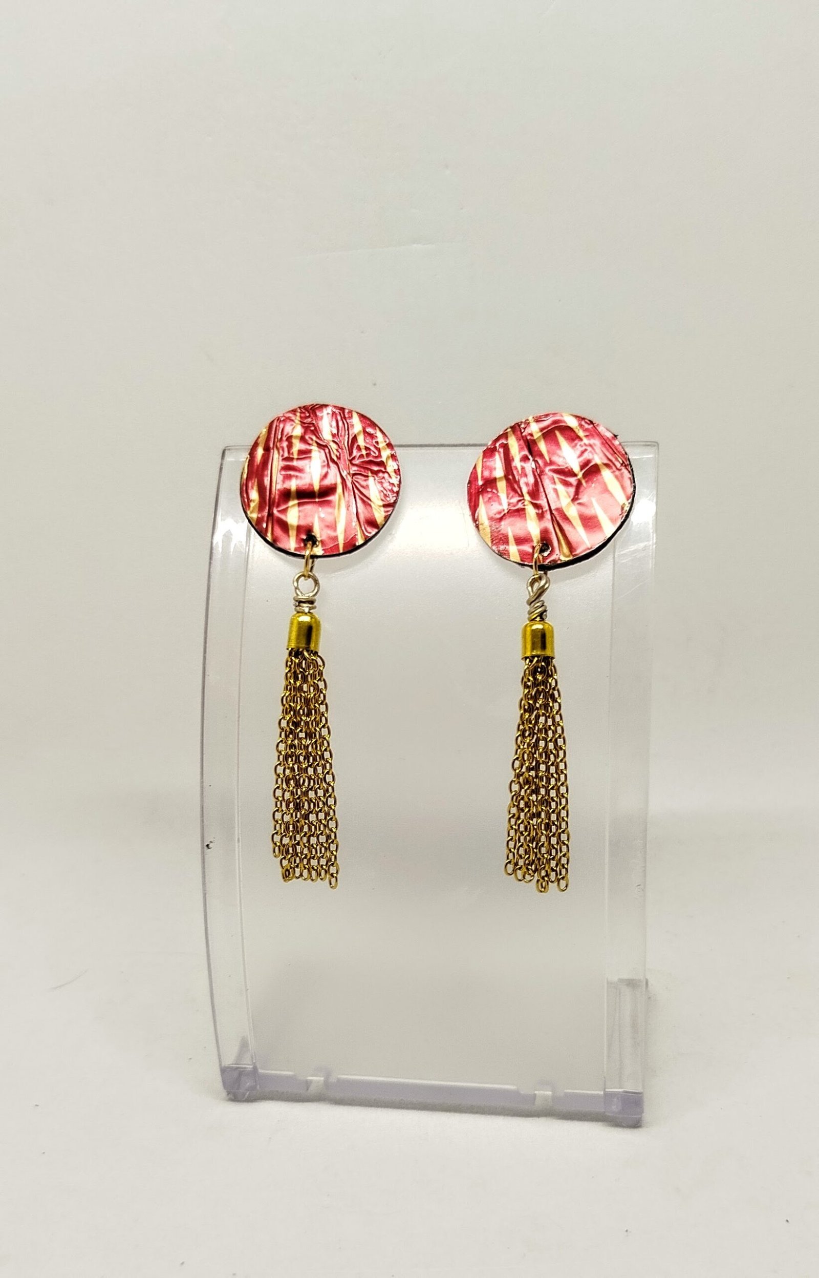 boucles d'oreilles en capsules nespresso rouge/doré et pompon chaîne doré